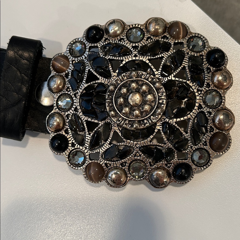 Vintage Leatherock Western Inspired Leather Belt with studs and rhinestones - Picture 4 of 5